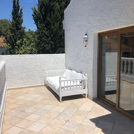La Fuenta Villa
